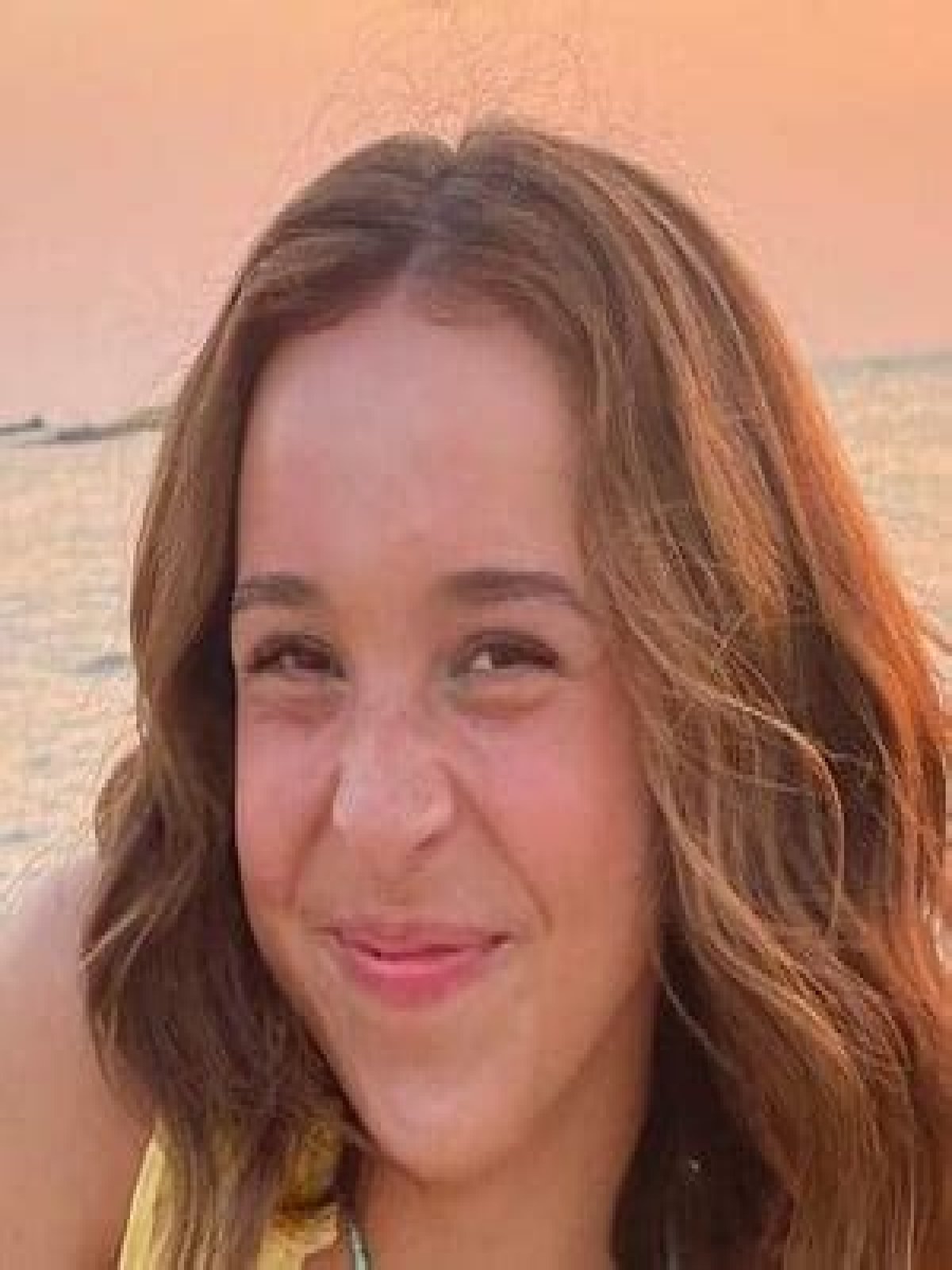 Elizabeth LiSi (Instagram Star) - Age, Birthday, Bio, Facts, Family, Net Worth, Height & More