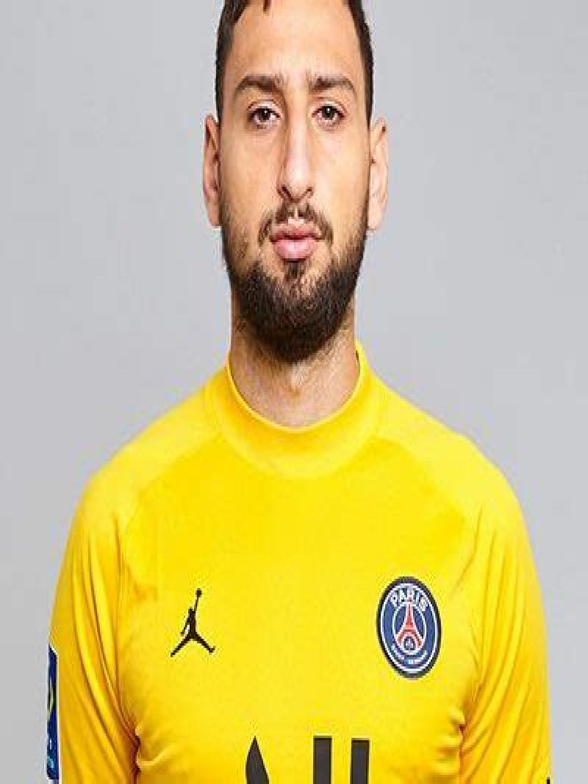 Gianluigi Donnarumma - Bio, Age, siblings, weight, height, Wiki, Facts and Family