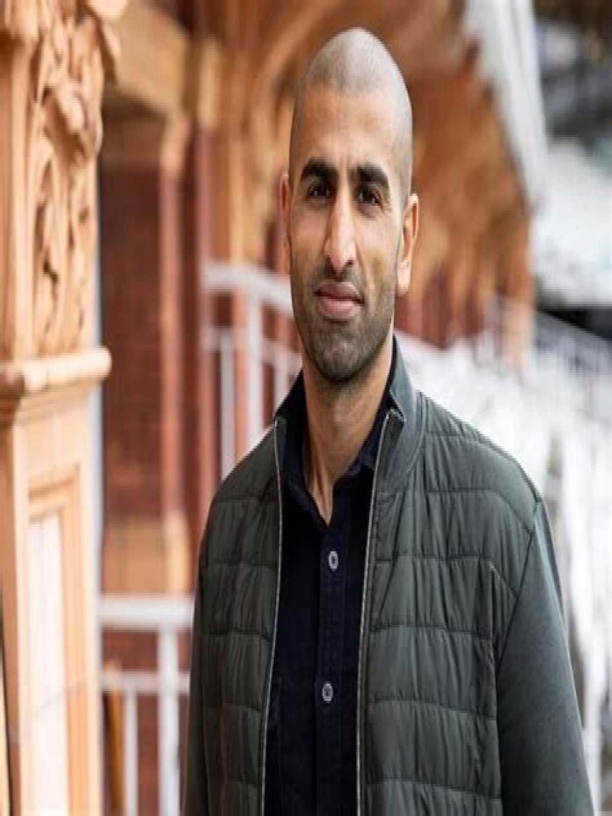 Mo Bobat Wikipedia And Age: Family Ethnicity Background
