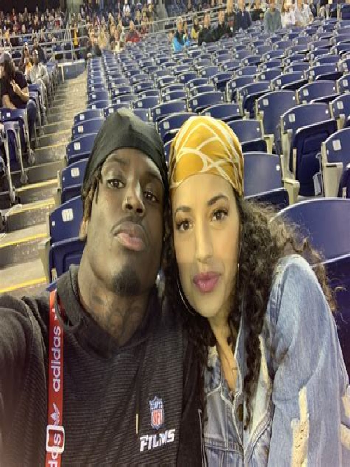  Tyreek Hill’s Girlfriend Crystal Espinal 