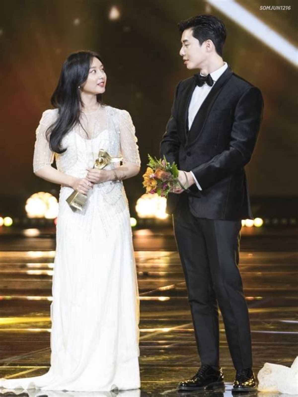 Unveiling The Truth: Is Kim Ji-won Married Or Not?